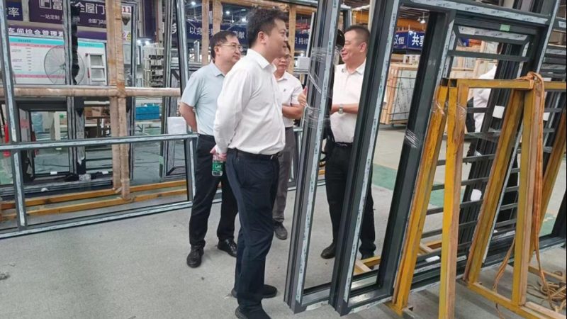 玻璃幕墙包工包料报价清单，揭秘成本构成与选型要点