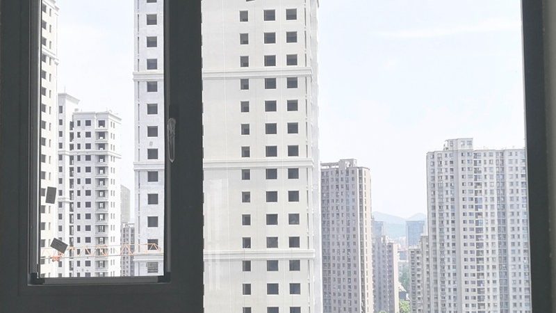 家用推拉门地轨与铜条，谁才是地道的门卫？**