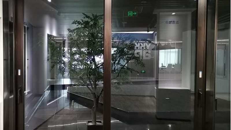 断桥铝门窗五金配件：定制厂家的核心考量